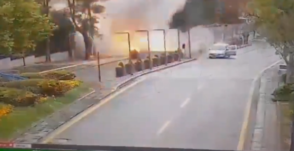 Kamere uhvatile trenutak eksplozije u Ankari (VIDEO)