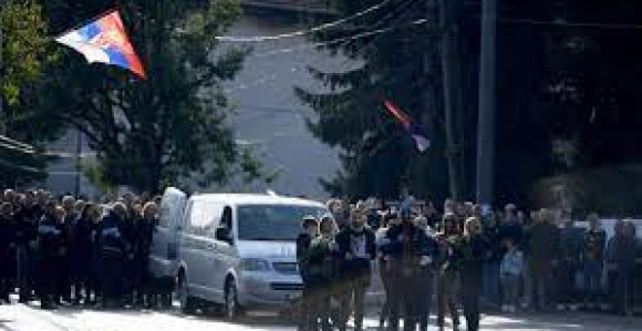 Hiljade ljudi ispratilo ubijene Srbe na KiM