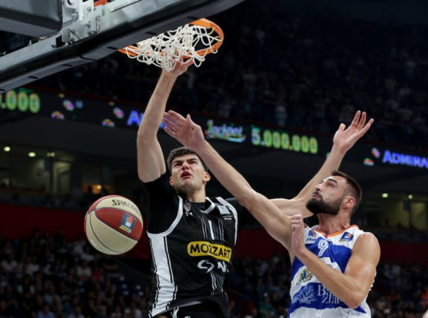 Partizan pred oko 14.000 gledalaca porazio Mornar