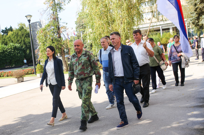 Dončić krenuo u štrajk, Trivićeva najavila proteste