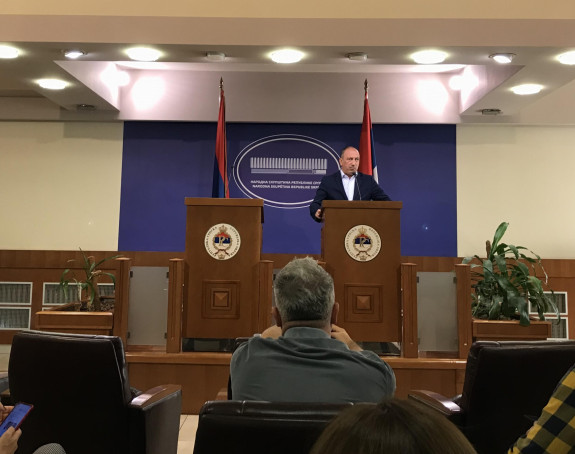Crnadak traži zabranu duplih funkcija u Srpskoj