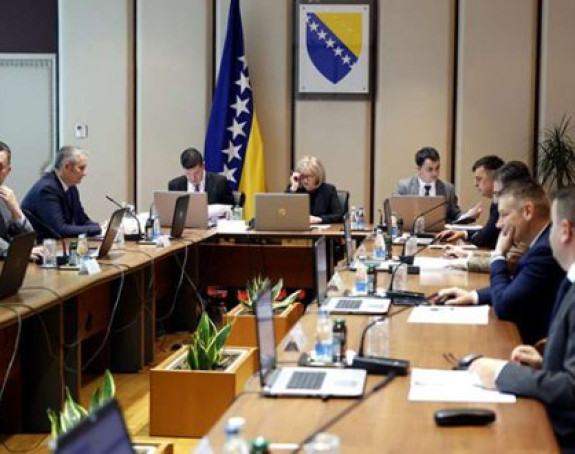 Savjet ministara BiH obećao: Pojeftinićemo gorivo, smanjićemo i akcize...