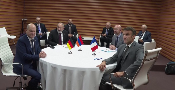 Šta očekivati od sastanaka Evropske pol. zajednice i EU?