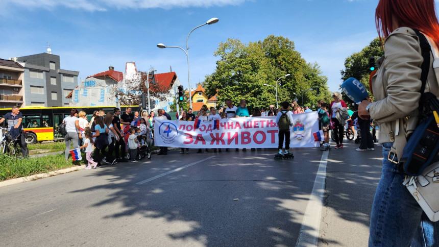 Poruka Vladi Srpske: Porodica je temelj društva