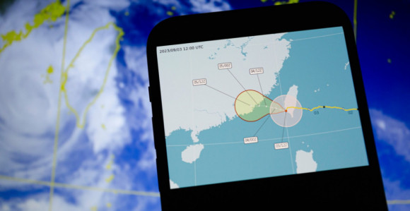 Tropska oluja približava se Hongkongu