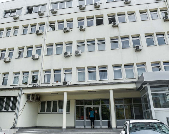 Свједоци на суду тврдили да их је шамарала полиција