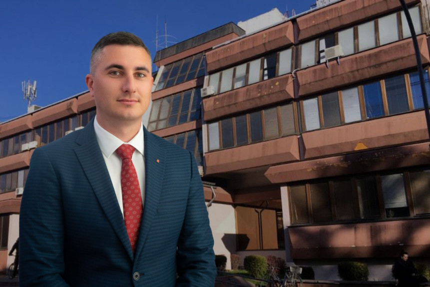 Još jedan poslanik SNSD-a priželjkuje funkciju direktora