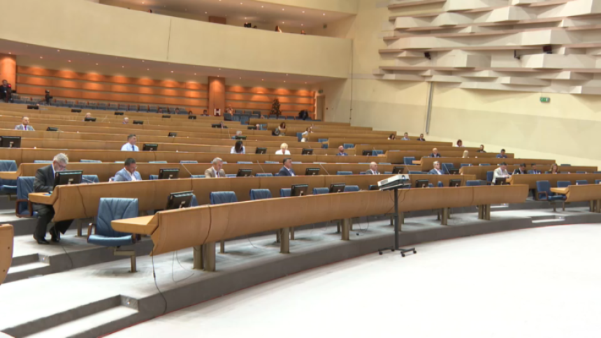 Odgođena hitna sjednica: “Ovo je put u blokade”