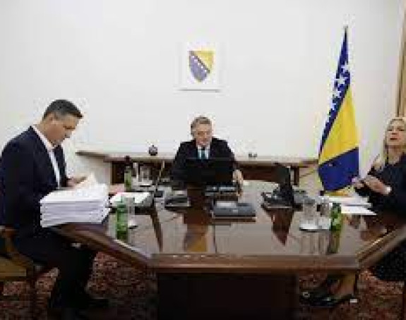 Цвијановићева данас прегласана, најавила вето