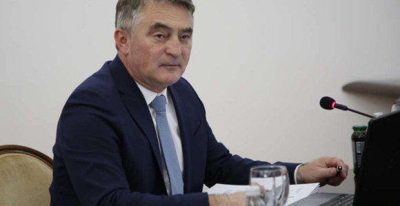 Ambasadora Izraela u BiH nazvao budalom