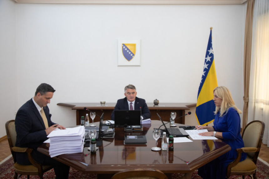 Ево на које одлуке Цвијановић не може да покрене вето