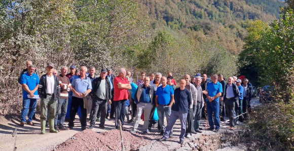 Protest mještana zbog lošeg puta, traže pomoć vlade