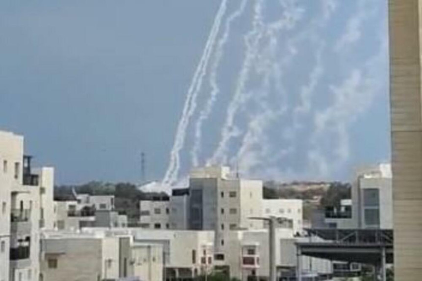Hamas: Gađali smo aerodrom u Tel Avivu i grad Sderot