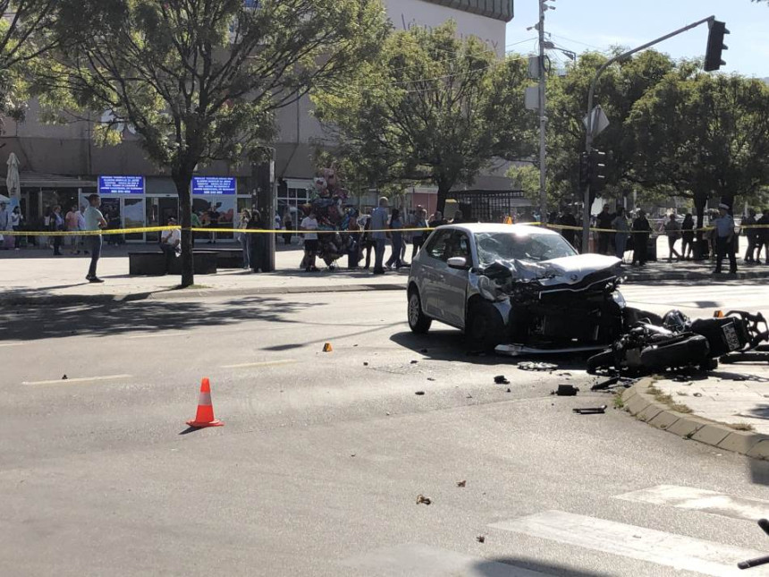 Младић (24) погинуо, троје повријеђених