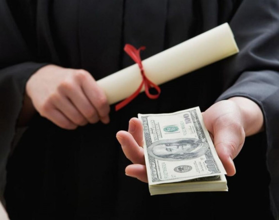 Pod lupom 15 osoba i devet privatnih fakulteta zbog lažnih diploma