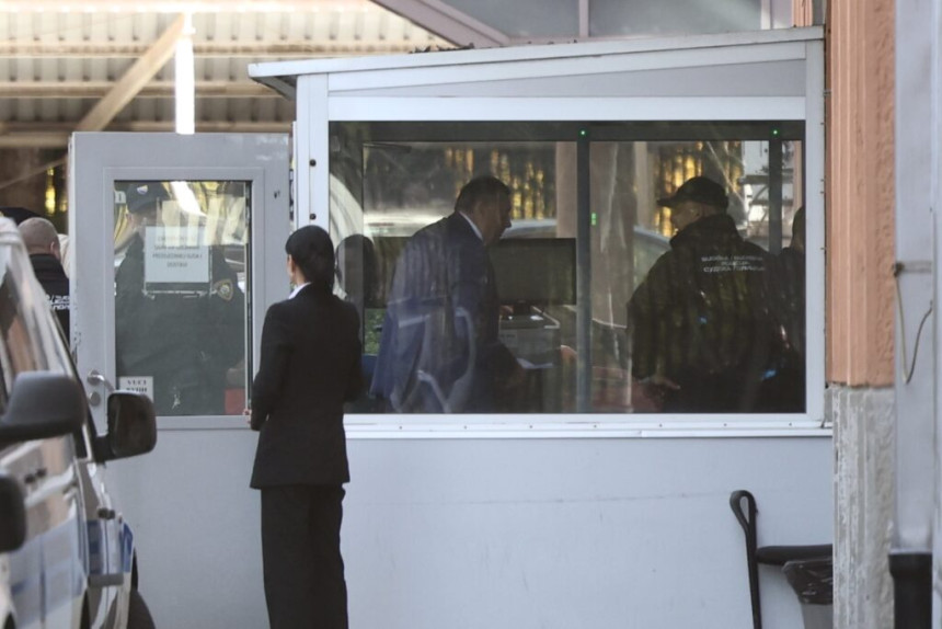 Završeno ročište Dodiku: Odbio da se izjasni o krivici