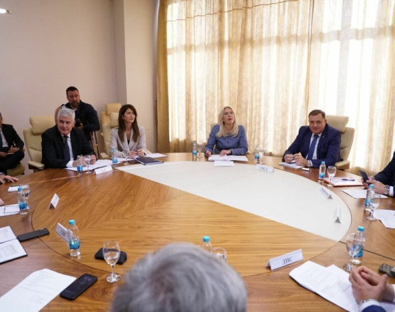 Dodikov pristanak, popuštanje Čoviću i novo gaženje zaključaka NSRS