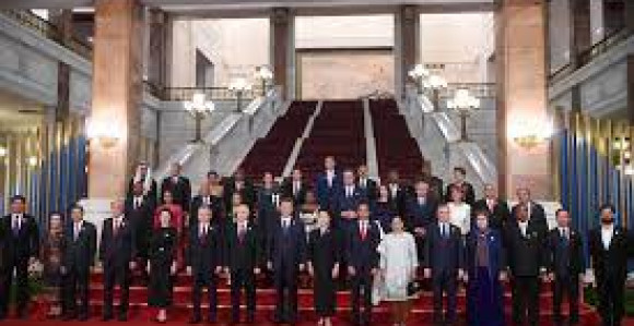 Вучићу посебно драга фотографија са Си Ђинпингом