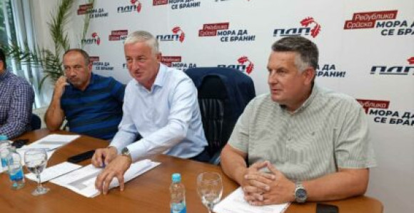 Чему сједнице, тензије и галама када све прекрше?