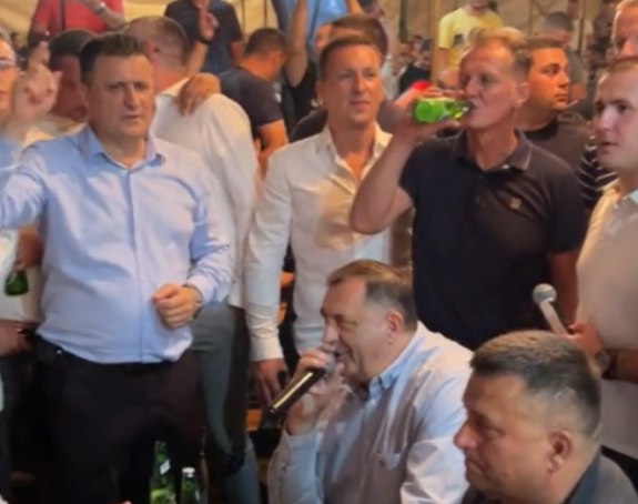 Све што је у свијету накарадно, код нас је прихваћено