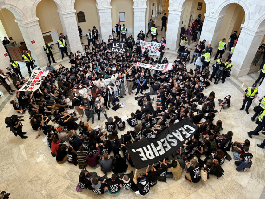 Demonstranti upali u Kapitol: "Zaustavite genocid u Gazi"