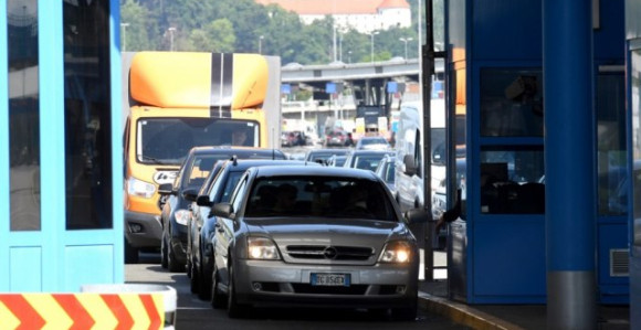 Zvanično: Slovenija suspenduje Šengen i vraća kontrole