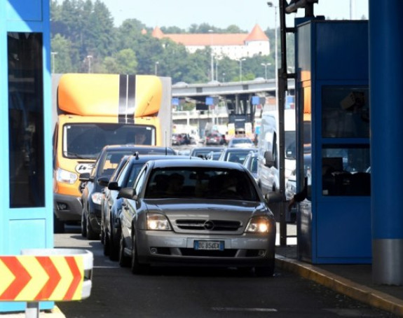 Званично: Словенија суспендује Шенген и враћа контроле