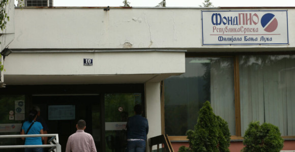 Odnos broja radnika i penzionera u Srpskoj nikad gori