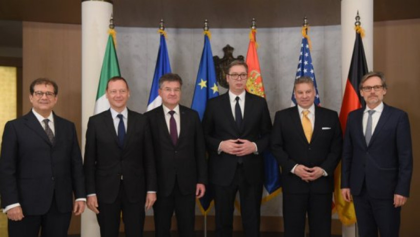 Vučić danas sa velikom petorkom u Beogradu