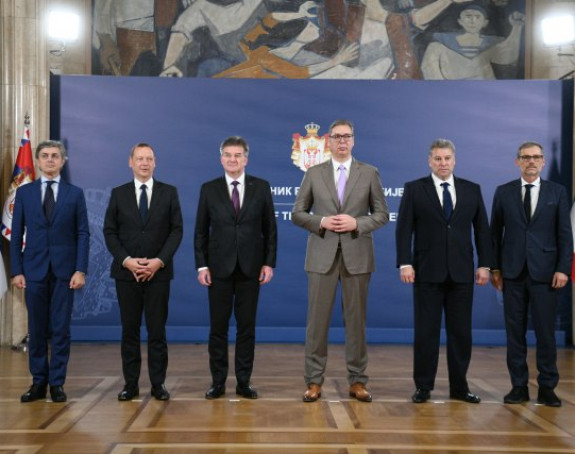 Vučić sa "velikom petorkom": "Težak sastanak"