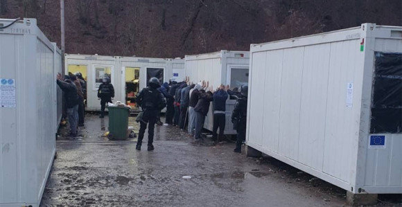 Blažuj: Poznato ko su uhapšeni u prihvatnom centru