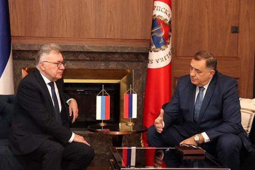Dodik saopštio Kalabuhovu: Ne prihvatamo Šmita