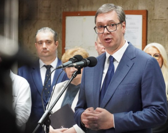 Vučić najavio da odlazi u Brisel na razgovore o KiM