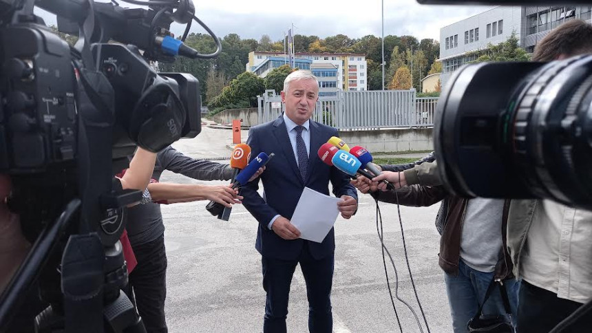 Бореновић у СИПИ: Ради се о изборној превари и муљажи