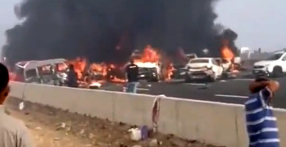 Stravičan sudar u Egiptu, 28 osoba poginulo (VIDEO)