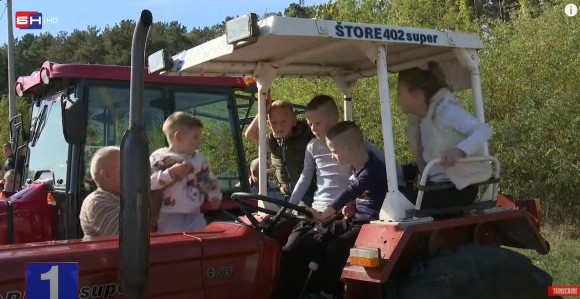 U Bijeljini održana prva "Traktorijada"