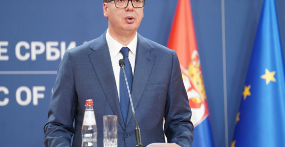 Srbija ispunjava svoje obaveze, ali ne protivno Ustavu