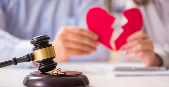 Indijac 27 godina pokušava da se razvede od supruge!