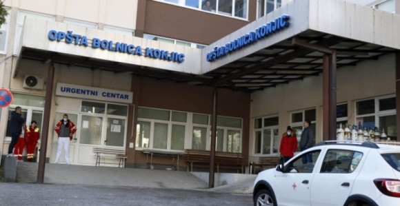 Ljekari iz Konjica uručili kolektivni otkaz zbog plata
