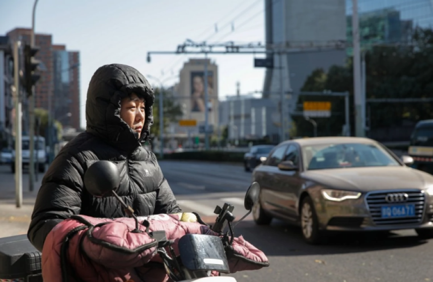 Snježna mećava: Zatvorene škole, letovi otkazani