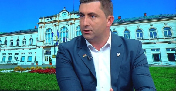 "Je l' usijane glave misle da će ih sutra Dodik sa svojim sinom, svojim kumovima i tajkunima braniti?!"