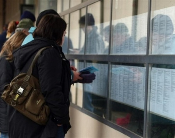 Novinari i geografi u Srpskoj najduže čekaju posao