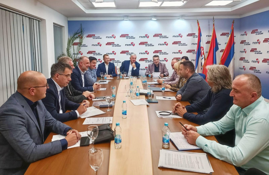 PDP: Treba održati i opšte izbore naredne godine