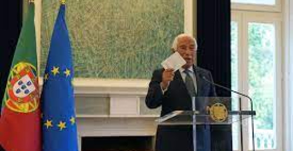Pala prva vlada zbog litijuma, haos u Portugalu