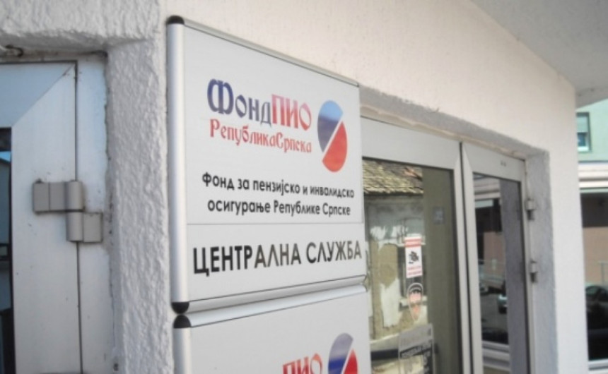 Почела исплата пензија, просјечна износи 541 КМ