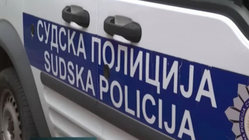Судски полицајци суспендовани након бијега осуђеника
