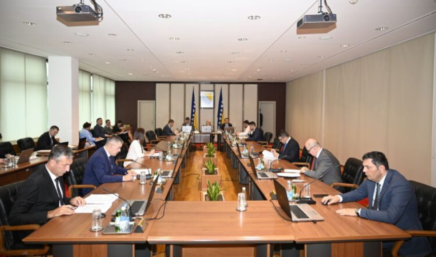 "Ispitati gazirana pića i mineralne vode u BiH"