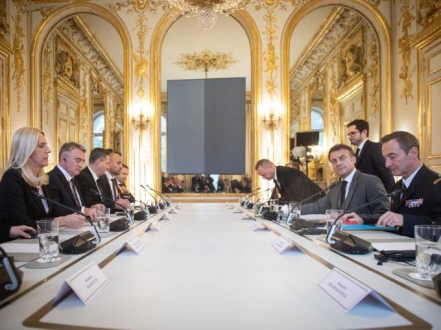 Predsjedništvo BiH u Parizu: Sastanak sa Makronom