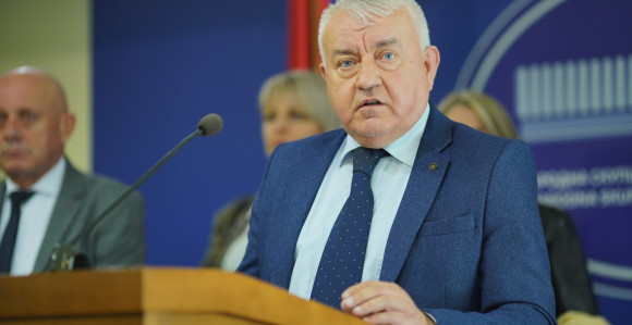 Nenad Nešić i Nikola Poplašen nisu isto