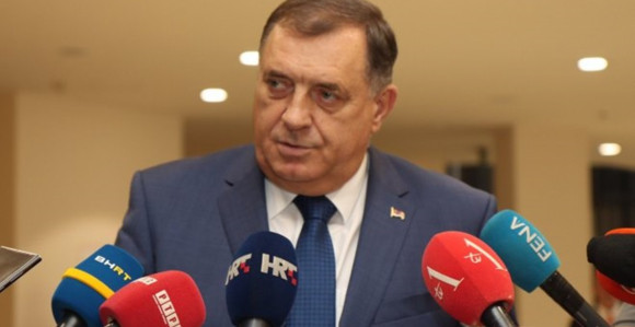Dodik: Nisam čuo šta Šmit govori, ne zanima me